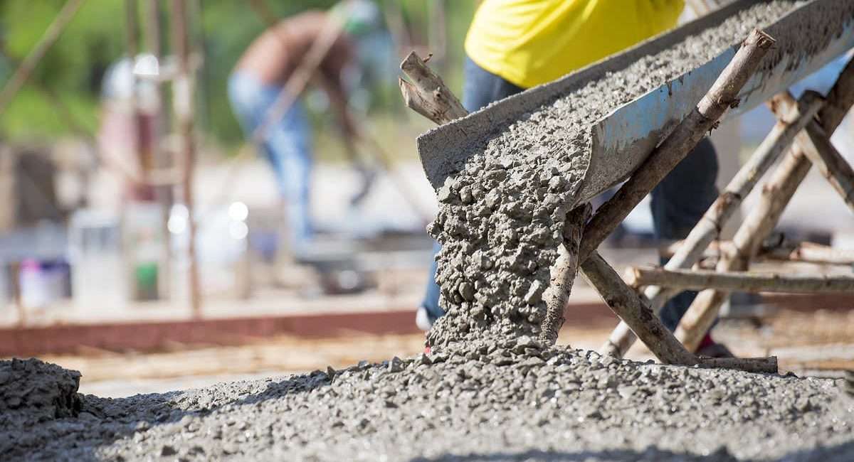 Cara Memilih Perusahaan yang Menjual Beton Ready Mix untuk Proyek Konstruksi