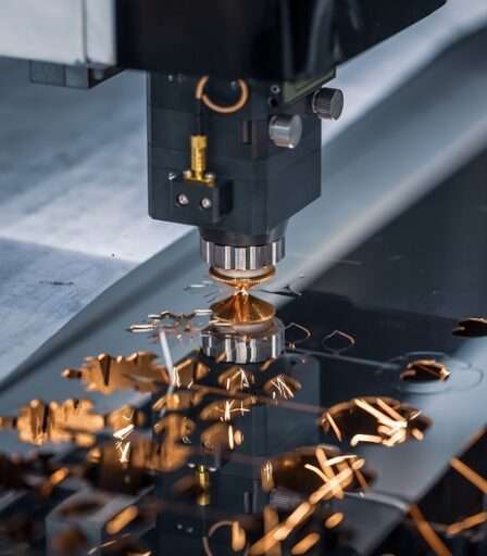 Keuntungan Produksi Rak Besi Bersama Jasa Laser Cutting