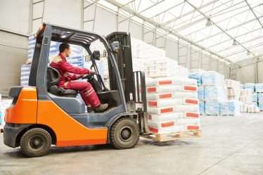 Investasi Alat Berat: Mengapa Membeli Forklift Baru Adalah Langkah Cerdas untuk Ekspansi Bisnis - SHN